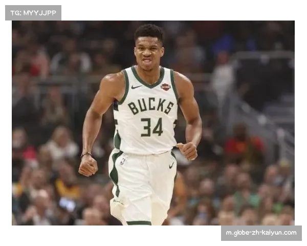 传统中锋角色向全能型演变 莱万案例提供转型模板